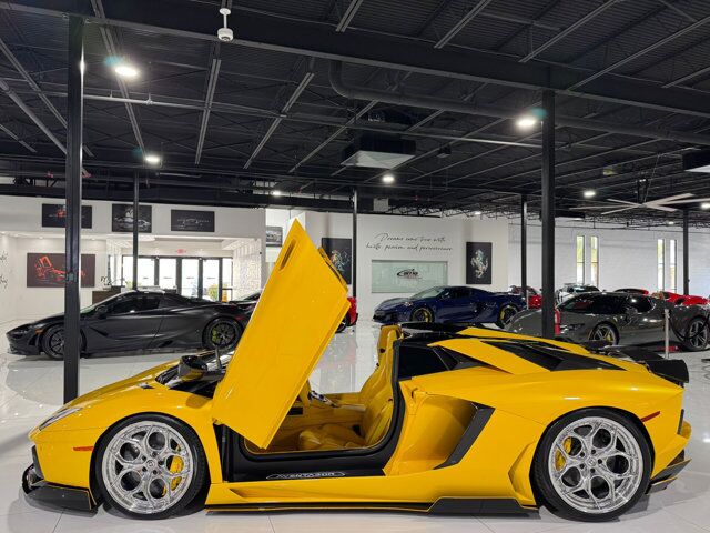 2015 Lamborghini Aventador Roadster Giallo Orion paint/calipers, custom interior, HRE wheels, Sensonum audio AND MUCH MORE!!! Fort Lauderdale FL