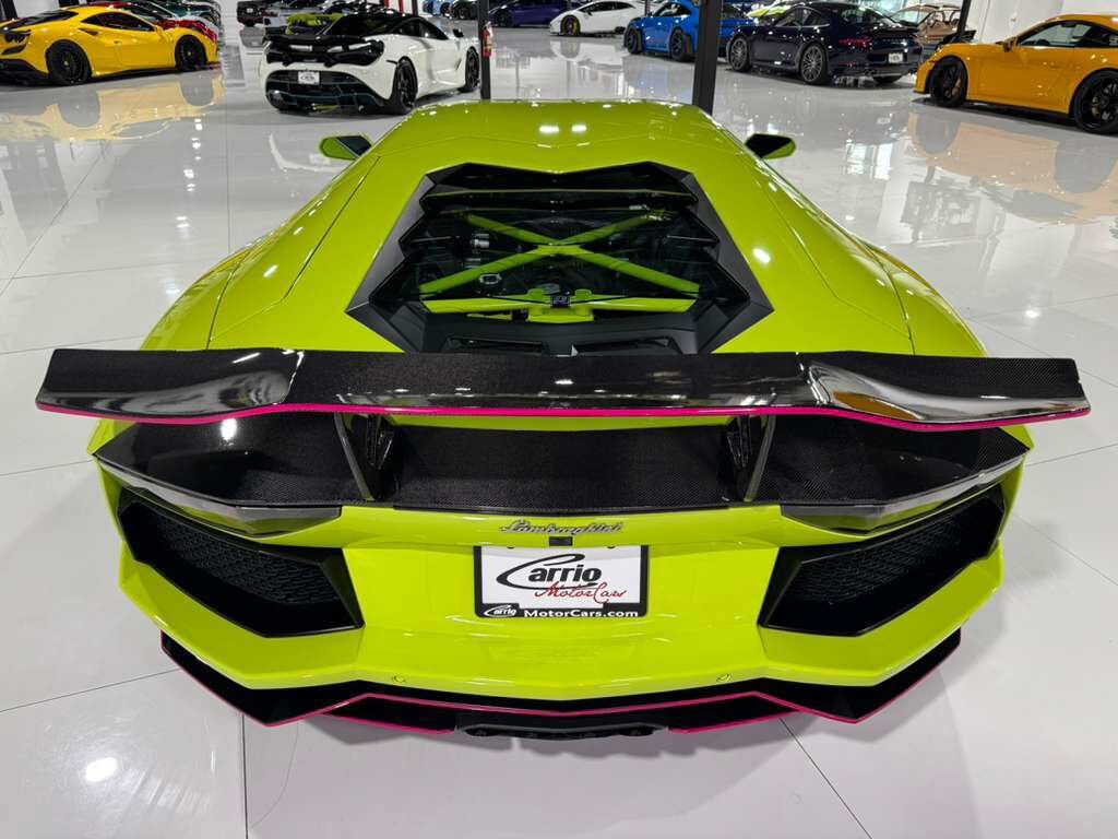 2015 Lamborghini Aventador Verde Scandal paint, Ad Personam interior, Sensonum audio, carbon galore AND MORE!! Fort Lauderdale FL