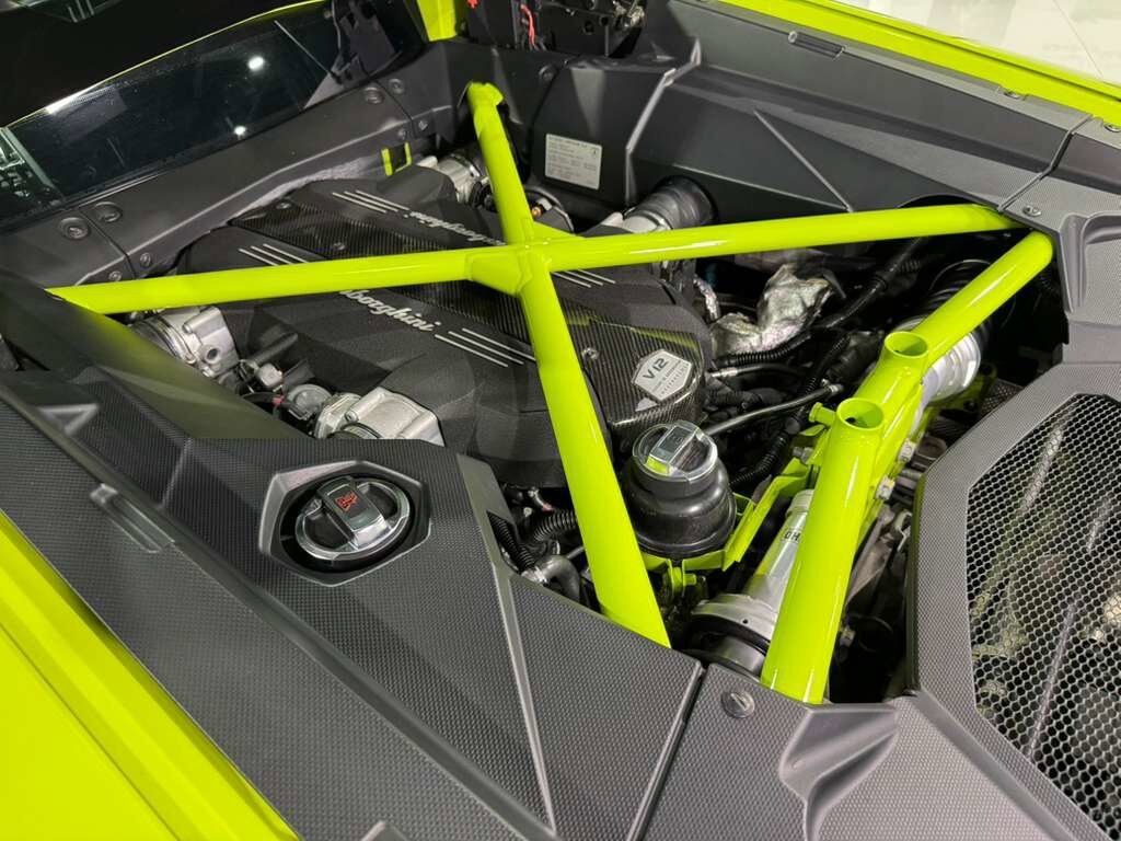 2015 Lamborghini Aventador Verde Scandal paint, Ad Personam interior, Sensonum audio, carbon galore AND MORE!! Fort Lauderdale FL