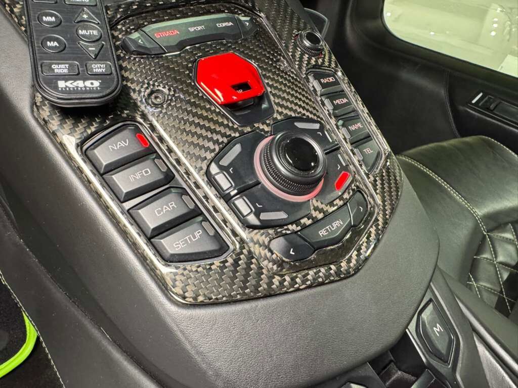 2015 Lamborghini Aventador Verde Scandal paint, Ad Personam interior, Sensonum audio, carbon galore AND MORE!! Fort Lauderdale FL