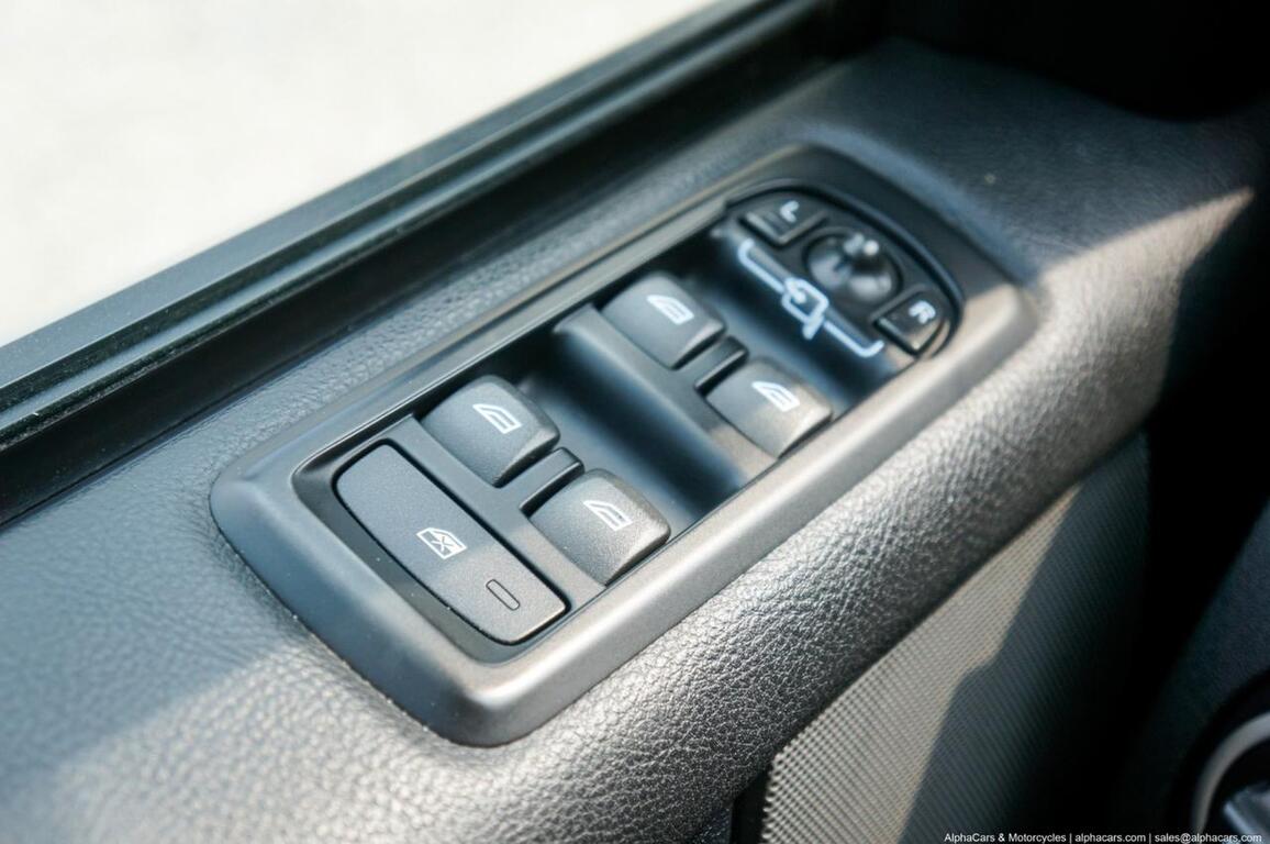 2015 Land Rover LR4 HSE Boston MA