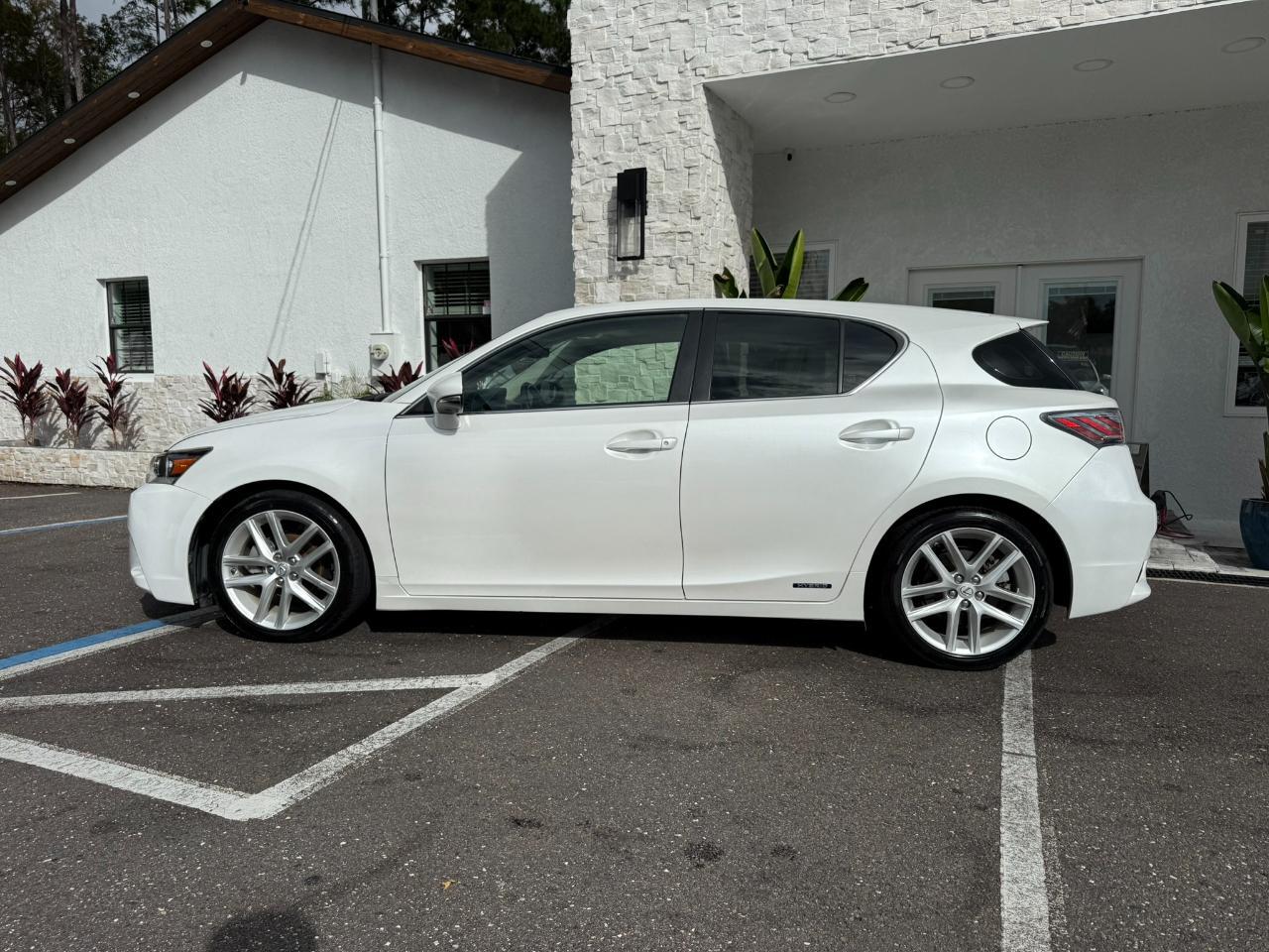 2015 Lexus CT 200h 5dr Sdn Hybrid