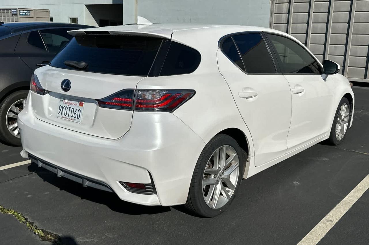 2015 Lexus CT 200h Hybrid