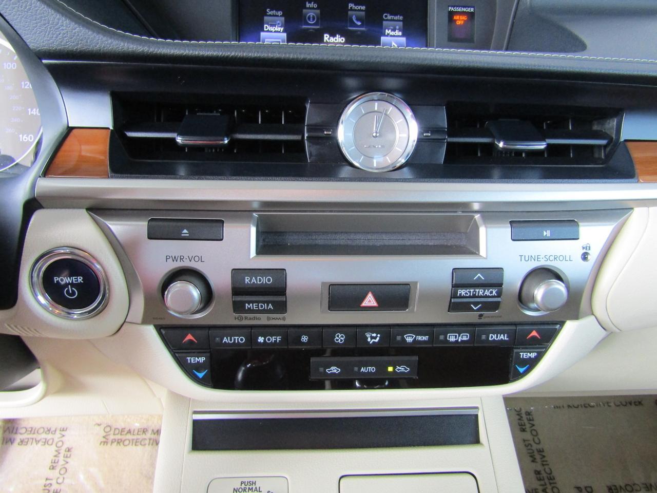 2015 Lexus ES 300h 4dr Sdn Hybrid Grand Prairie TX