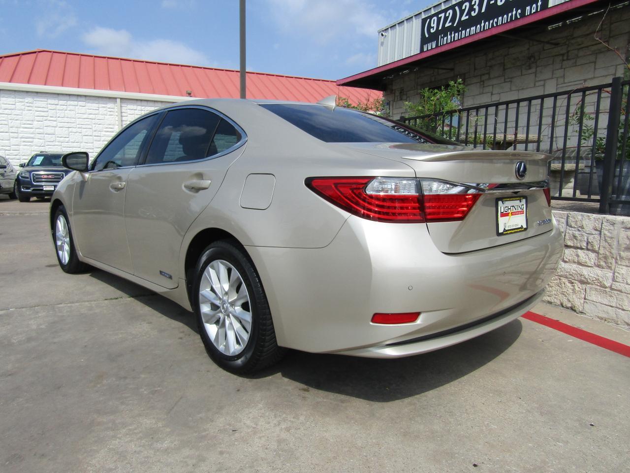 2015 Lexus ES 300h 4dr Sdn Hybrid Grand Prairie TX