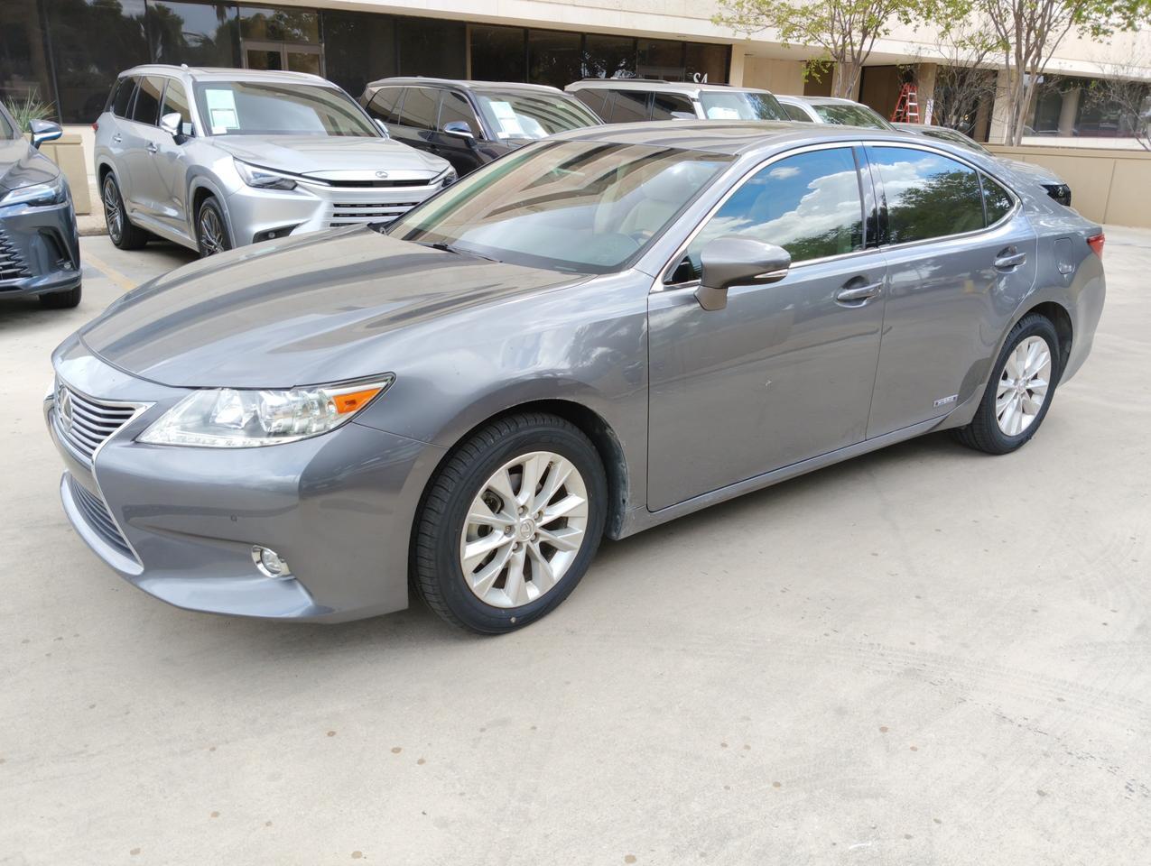 2015 Lexus ES 300h Hybrid