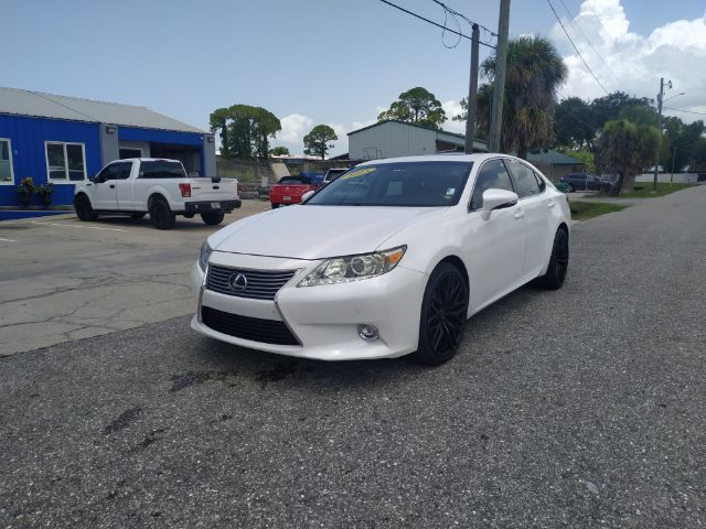 2015 Lexus ES 350 Crafted Line