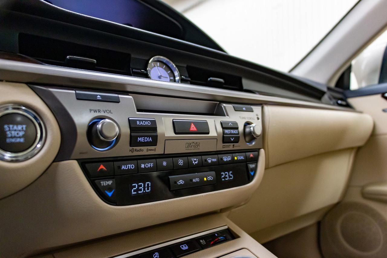 2015 Lexus ES 350 Ultra Luxury Package Leather Roof Nav Red Deer AB