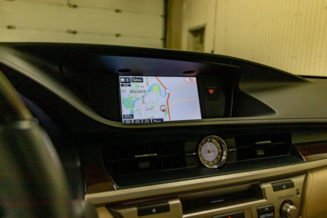 2015 Lexus ES 350 Ultra Luxury Package Leather Roof Nav Red Deer AB