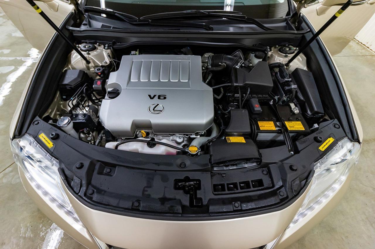 2015 Lexus ES 350 Ultra Luxury Package Leather Roof Nav Red Deer AB