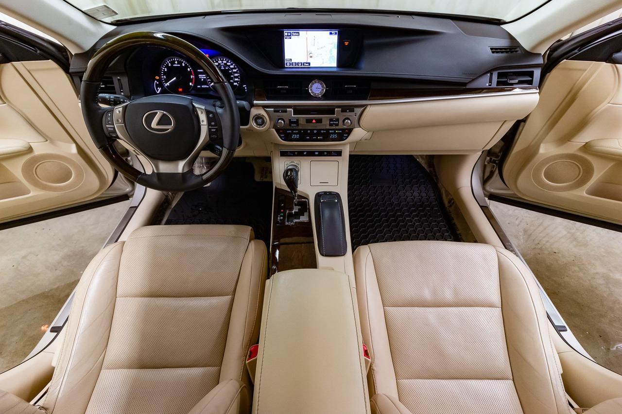 2015 Lexus ES 350 Ultra Luxury Package Leather Roof Nav Red Deer AB