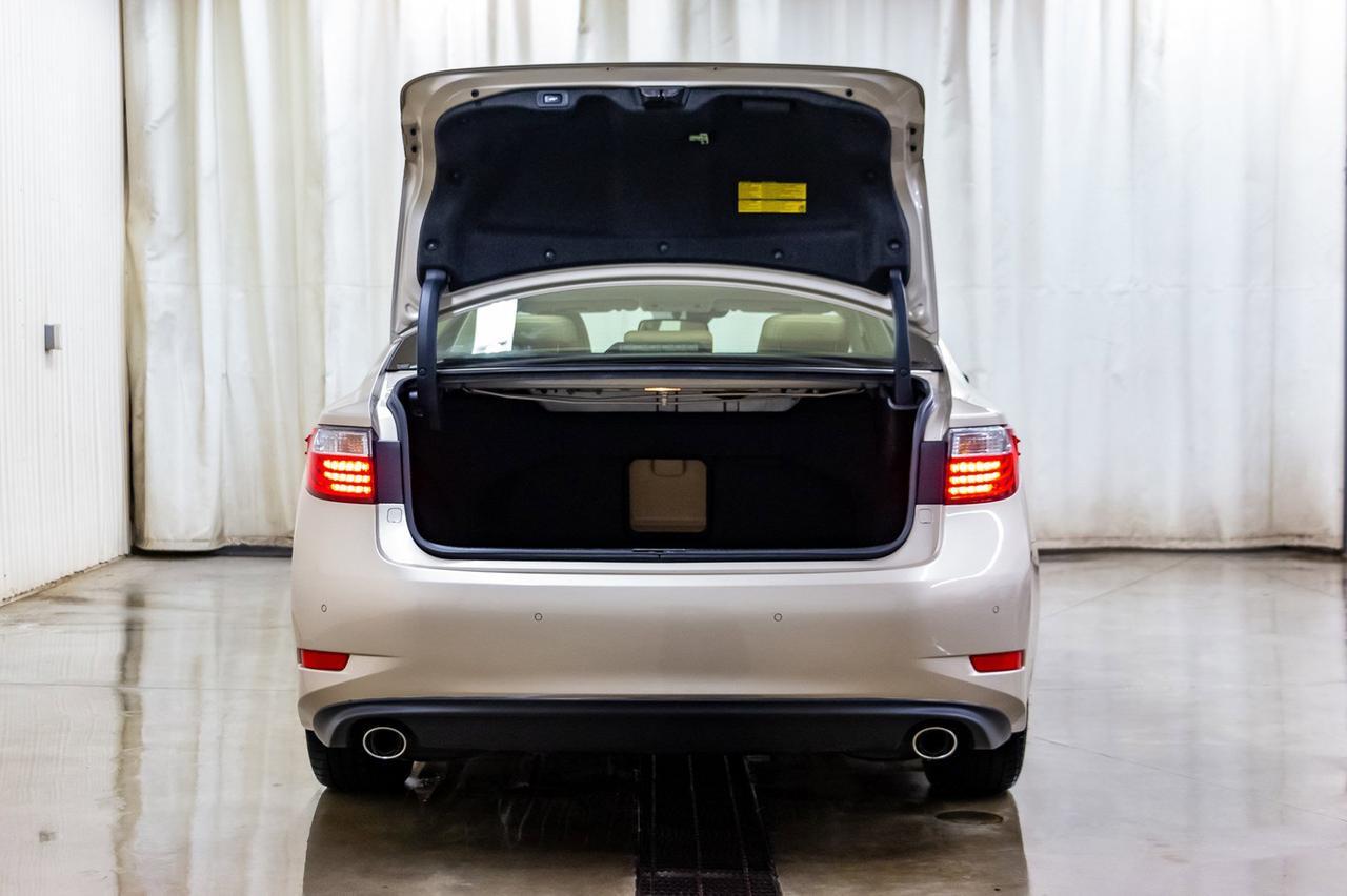 2015 Lexus ES 350 Ultra Luxury Package Leather Roof Nav Red Deer AB