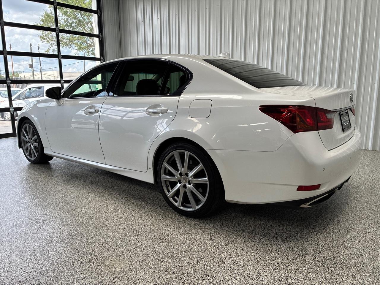 2015 Lexus GS350 Luxury, ML Sound, Nav, Blind Spot Monitor, Park Assist