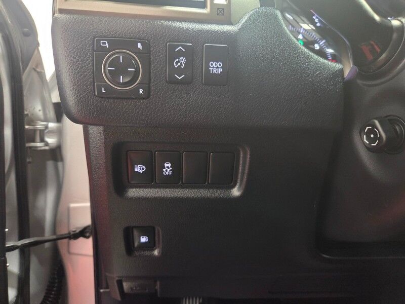 2015 Lexus GX 460 4WD 4.6L V8 GPS Nav Backup Camera Sunroof 3RD Row FREE WARRANTY Arlington TX