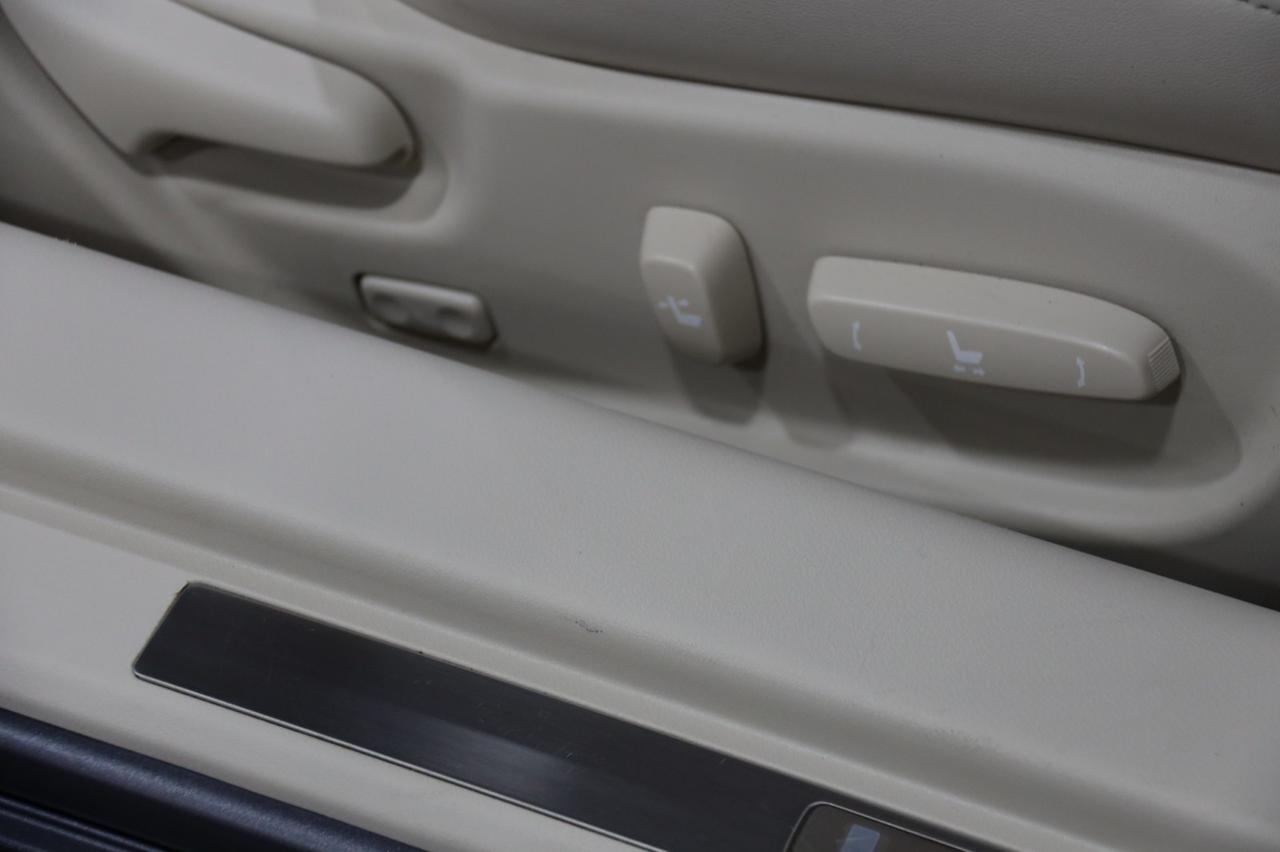 2015 Lexus IS 250C w/Navigation 2dr Convertible Skokie IL