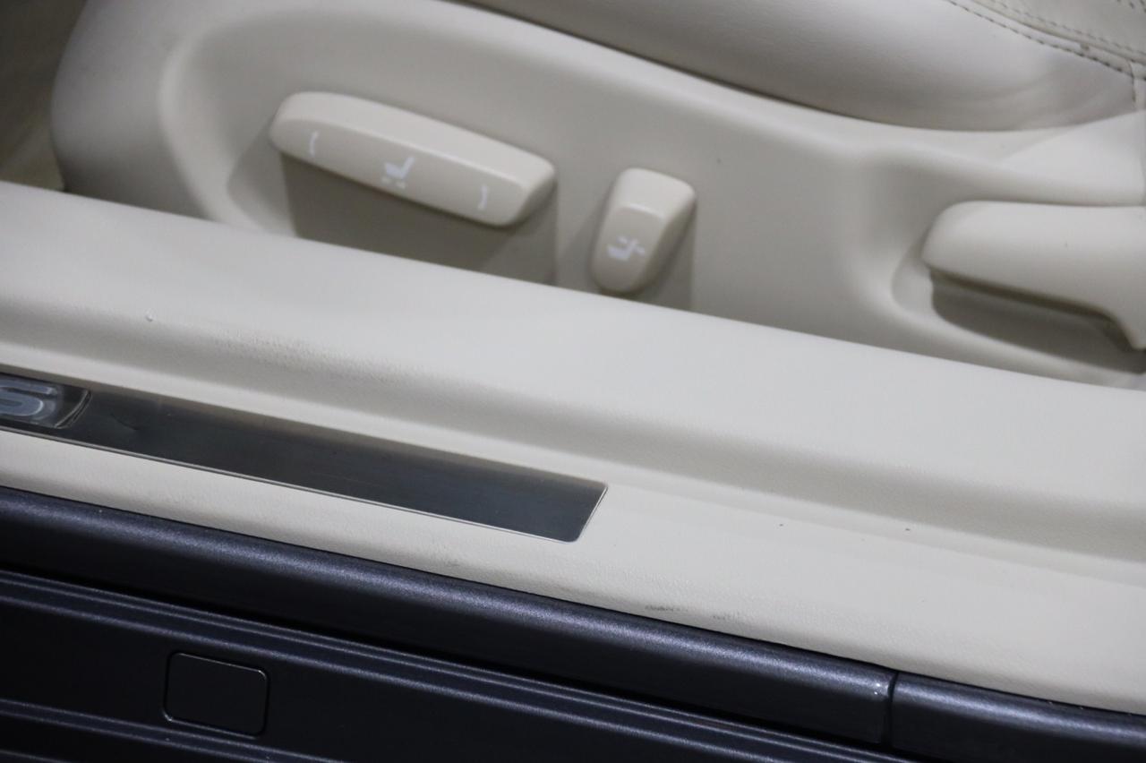 2015 Lexus IS 250C w/Navigation 2dr Convertible Skokie IL