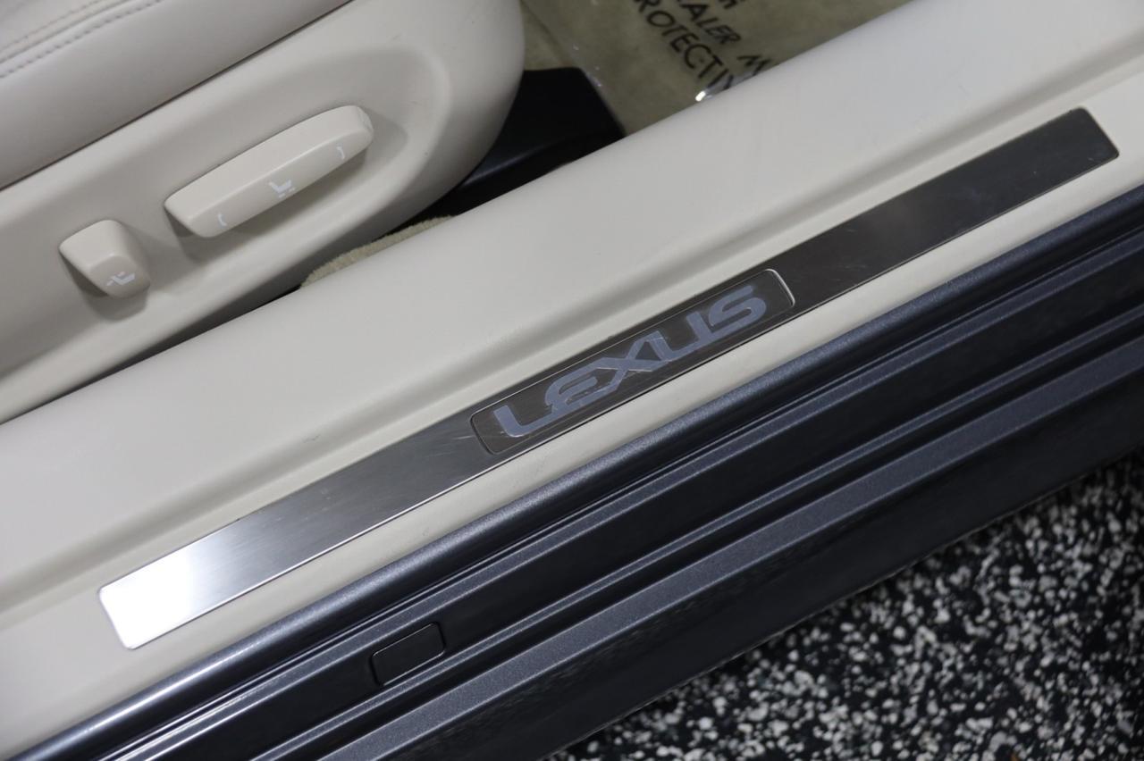 2015 Lexus IS 250C w/Navigation 2dr Convertible Skokie IL