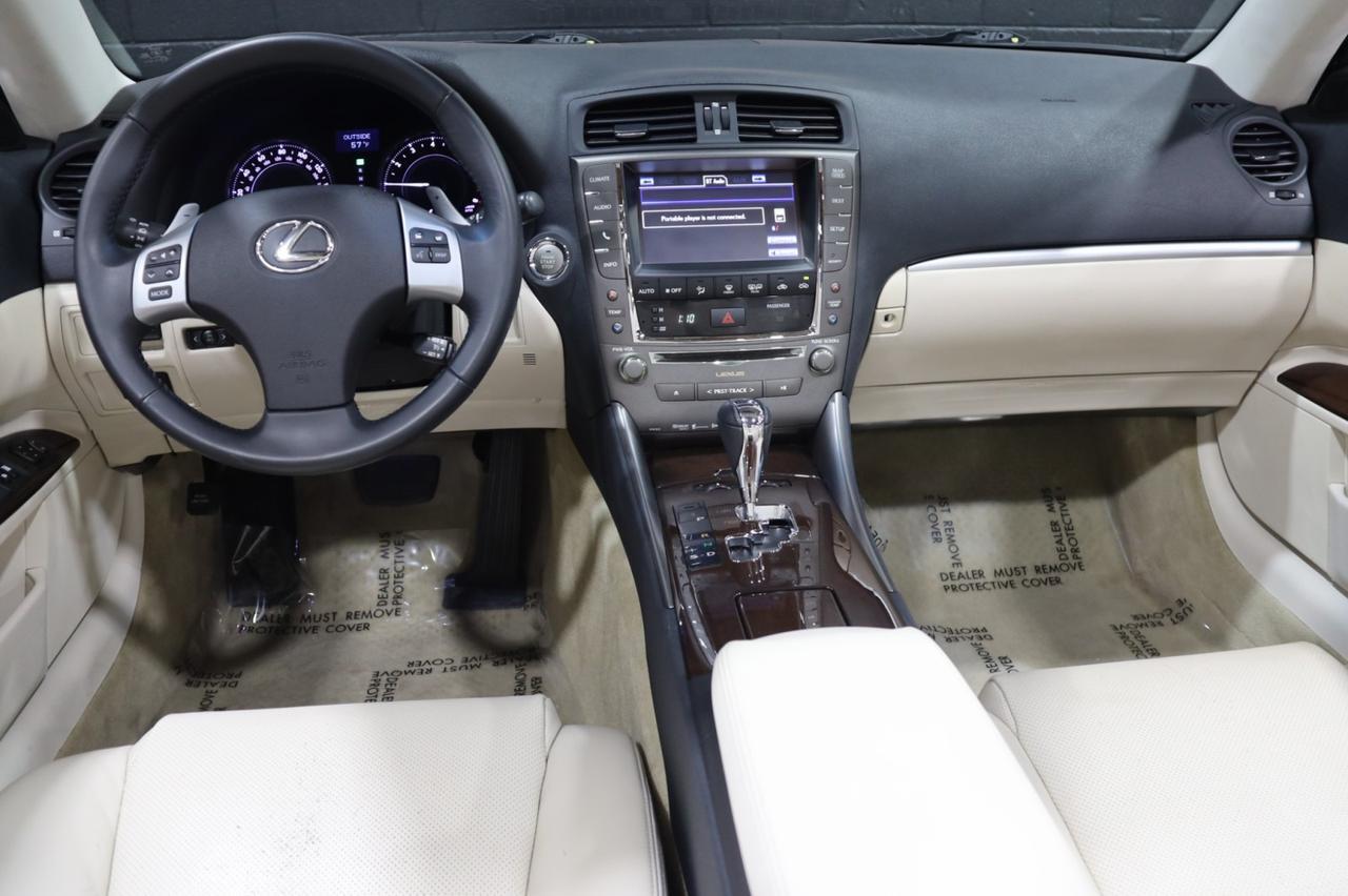 2015 Lexus IS 250C w/Navigation 2dr Convertible Skokie IL