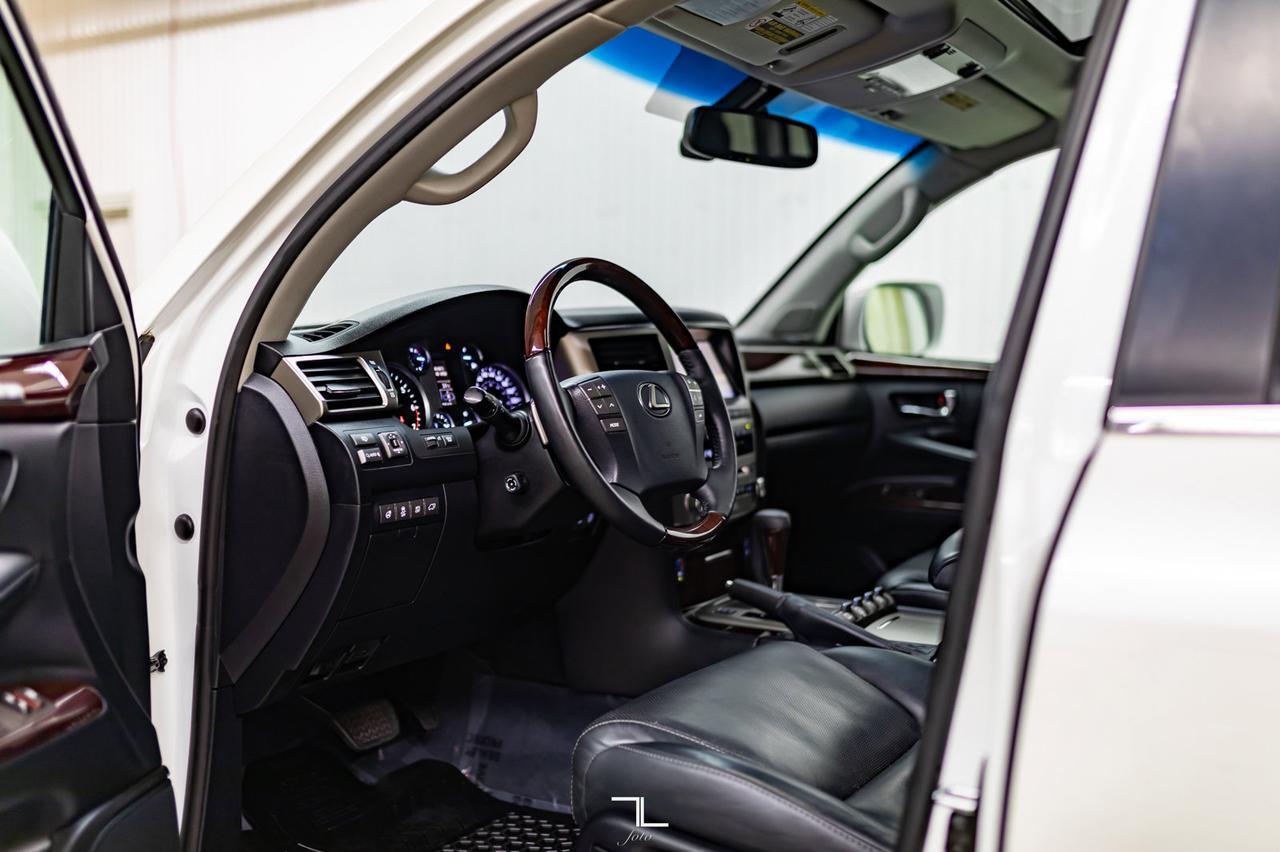 2015 Lexus LX 570 AWD Luxury Leather Roof Nav BCam DVD Red Deer AB