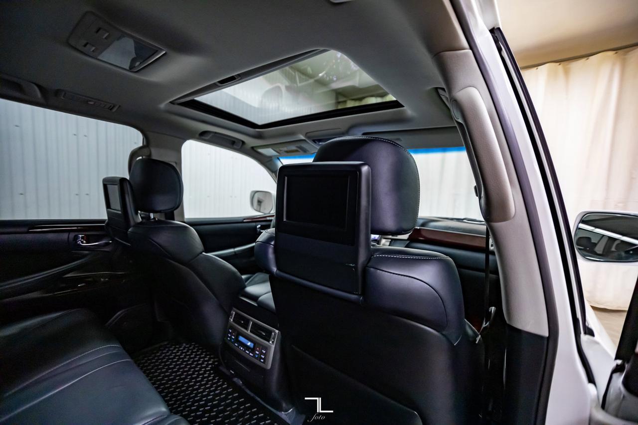 2015 Lexus LX 570 AWD Luxury Leather Roof Nav BCam DVD Red Deer AB