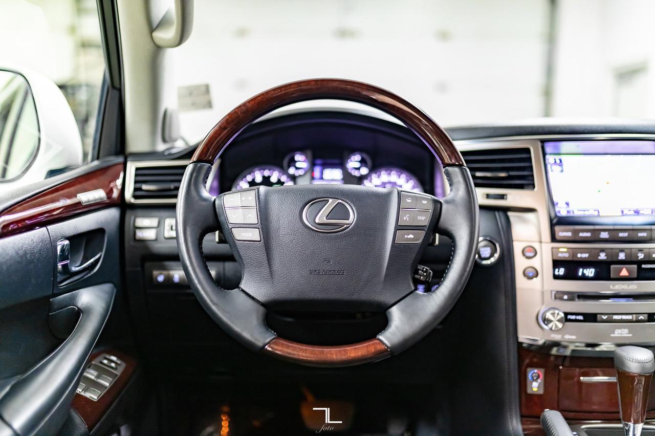 2015 Lexus LX 570 AWD Luxury Leather Roof Nav BCam DVD Red Deer AB