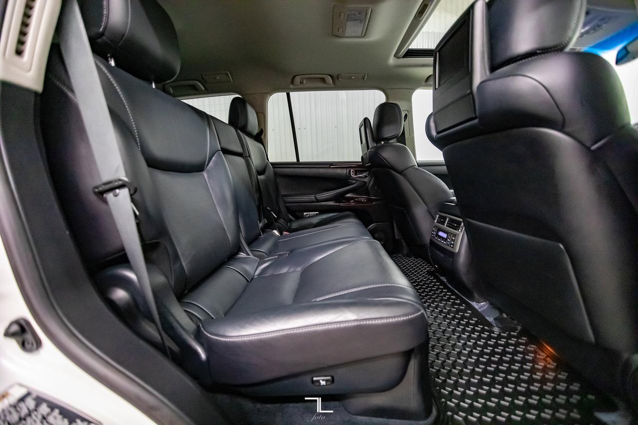 2015 Lexus LX 570 AWD Luxury Leather Roof Nav BCam DVD Red Deer AB