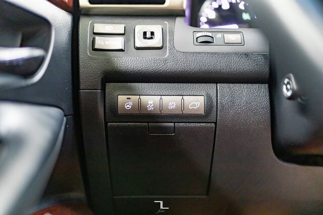 2015 Lexus LX 570 AWD Luxury Leather Roof Nav BCam DVD Red Deer AB