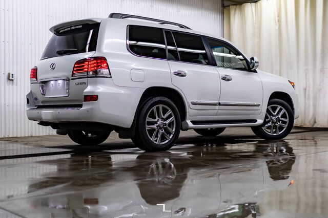 2015 Lexus LX 570 AWD Luxury Leather Roof Nav BCam DVD Red Deer AB