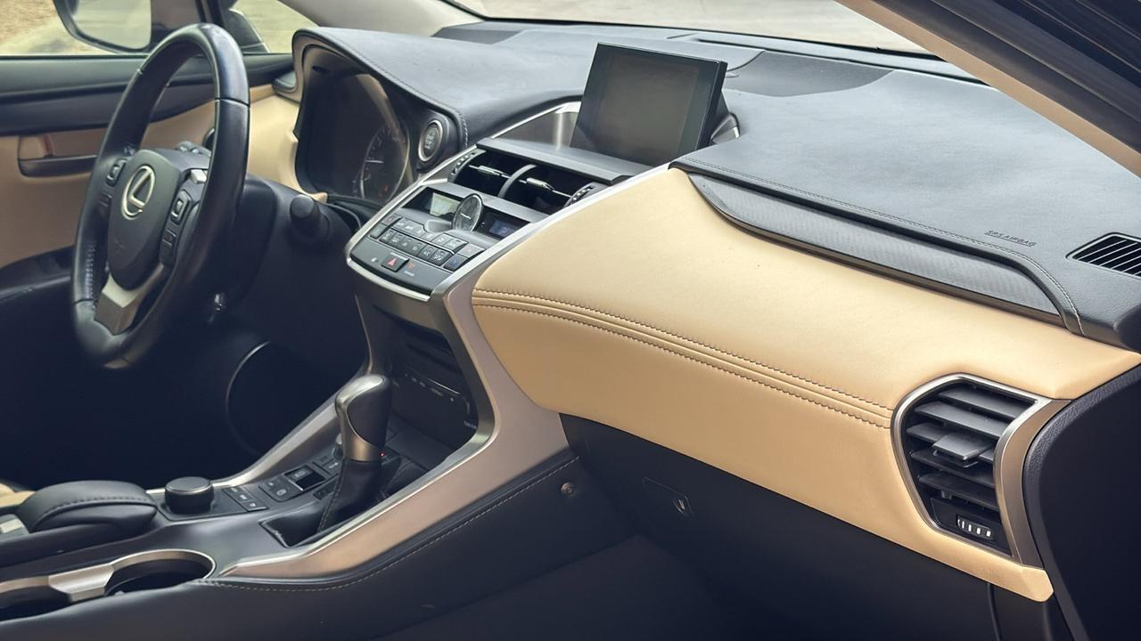 2015 Lexus NX 200t LUXU  Selma TX