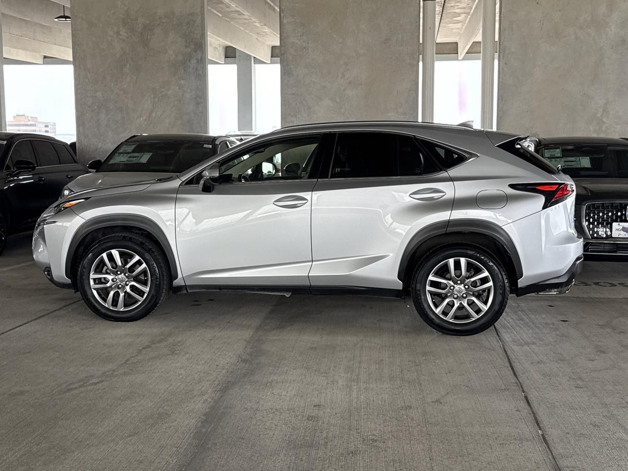 2015 Lexus NX 200t LUXU