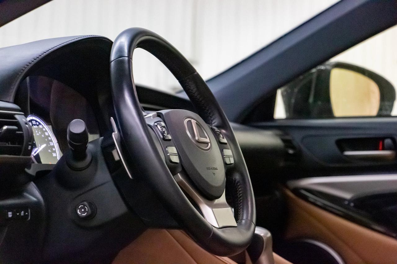 2015 Lexus RC 350 AWD Executive Pkg. Leather Roof Nav Red Deer AB