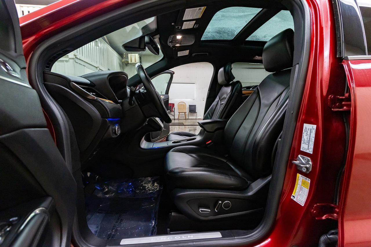 2015 Lincoln MKC AWD Luxury Edition Leather Roof Nav Red Deer AB