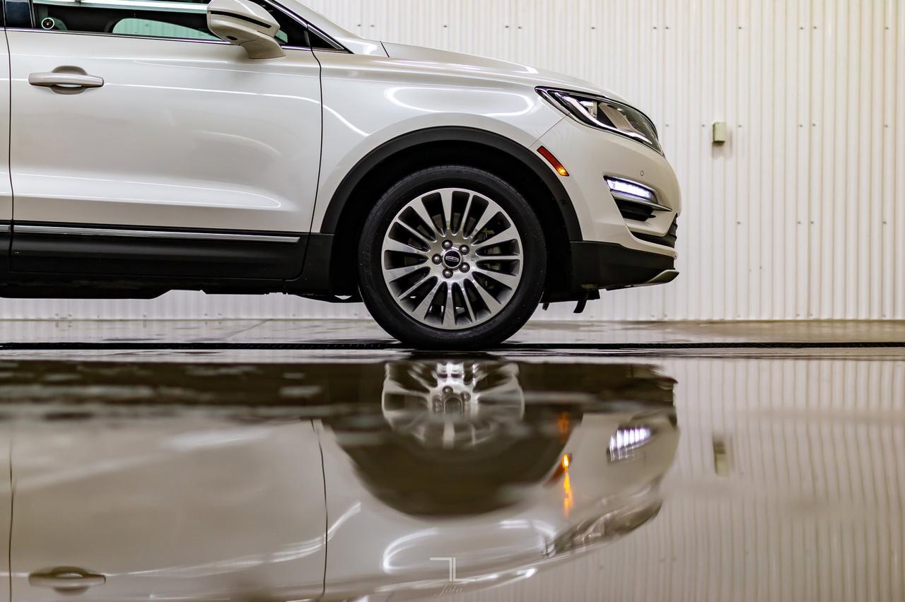 2015 Lincoln MKC AWD Luxury Edition Leather Roof Nav Red Deer AB