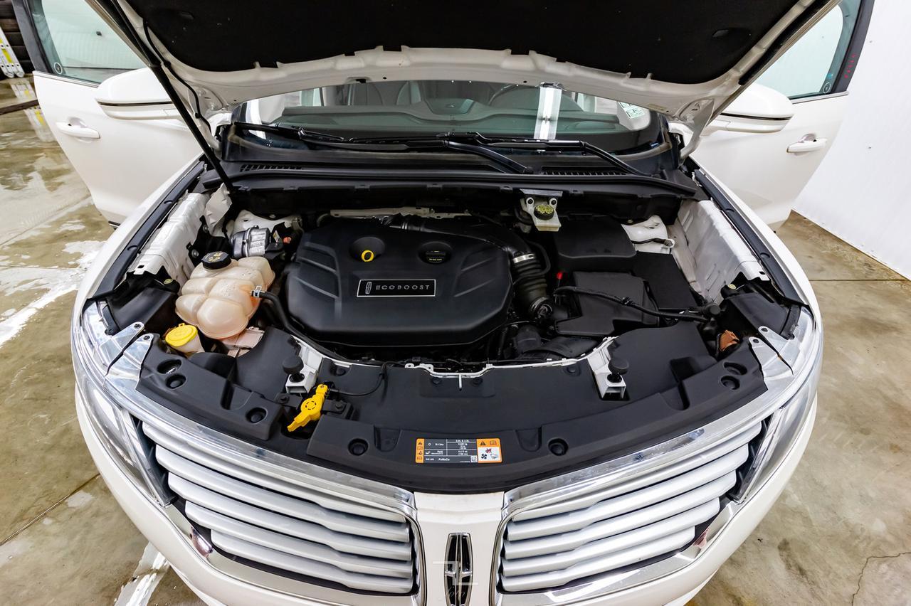 2015 Lincoln MKC AWD Luxury Edition Leather Roof Nav Red Deer AB