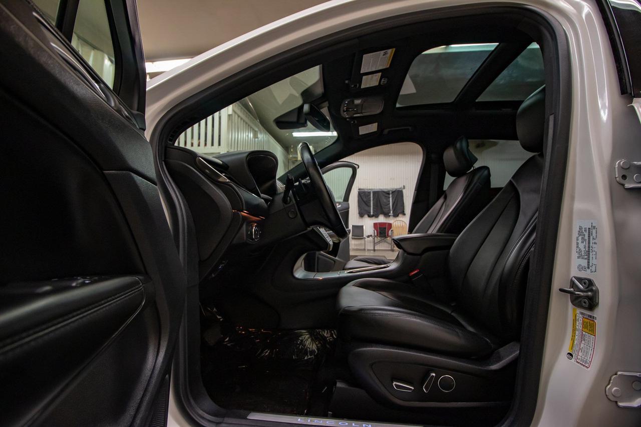 2015 Lincoln MKC AWD Luxury Edition Leather Roof Nav Red Deer AB