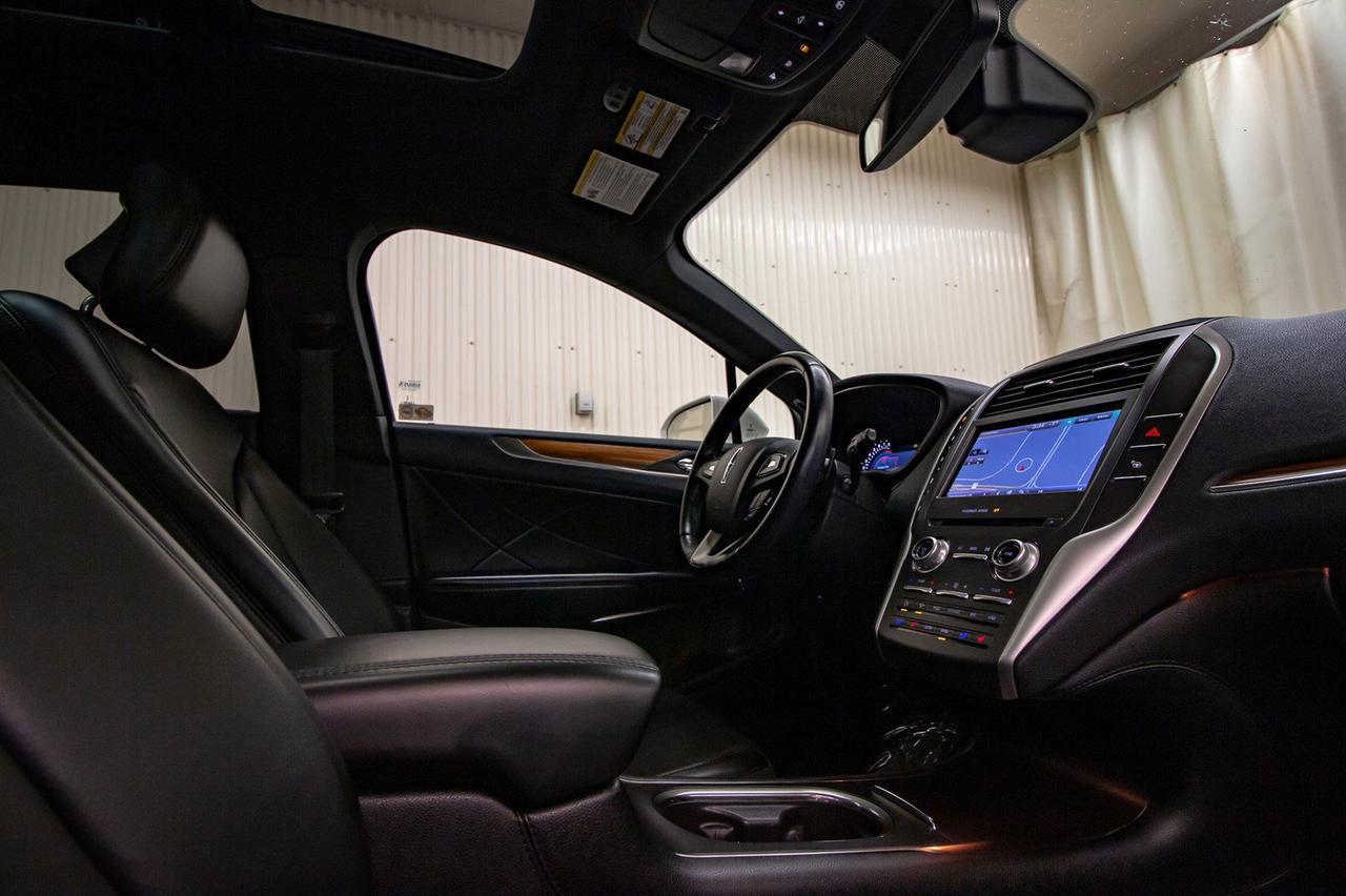 2015 Lincoln MKC AWD Luxury Edition Leather Roof Nav Red Deer AB