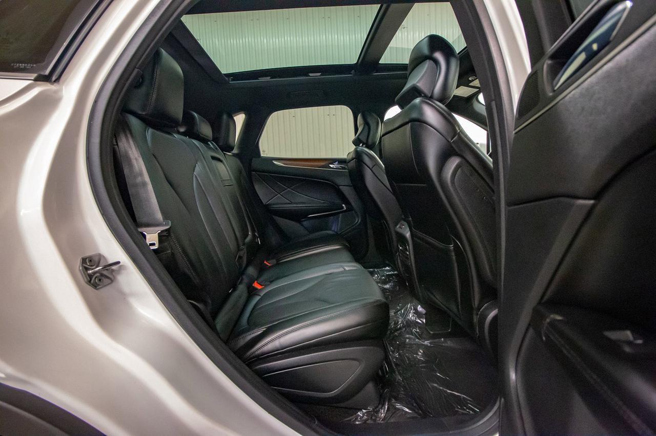 2015 Lincoln MKC AWD Luxury Edition Leather Roof Nav Red Deer AB