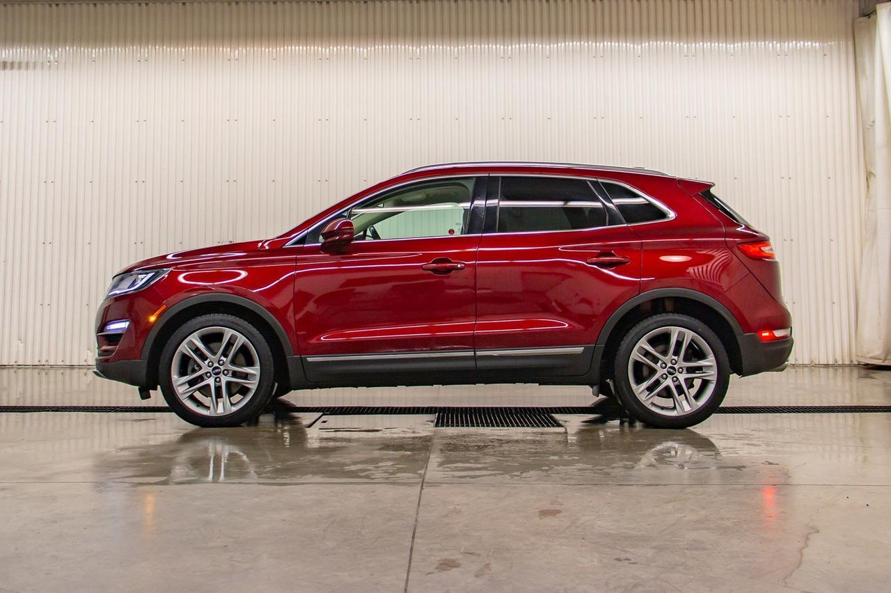 2015 Lincoln MKC AWD Luxury Edition Leather Roof Nav Red Deer AB