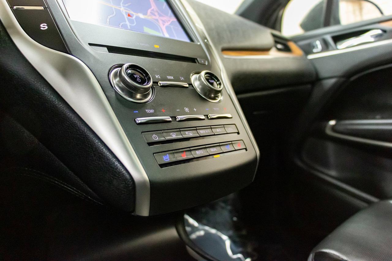 2015 Lincoln MKC AWD Luxury Edition Leather Roof Nav Red Deer AB