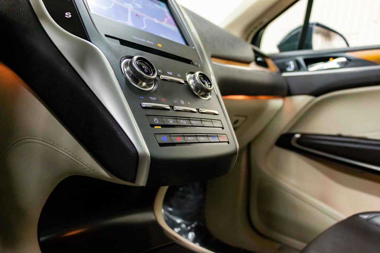 2015 Lincoln MKC AWD Luxury Edition Leather Roof Nav Red Deer AB