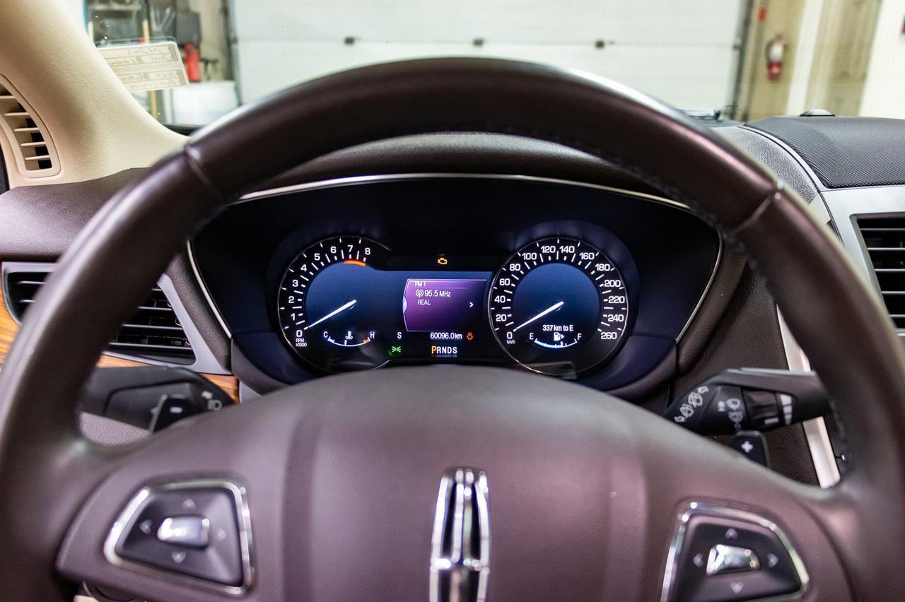 2015 Lincoln MKC AWD Luxury Edition Leather Roof Nav Red Deer AB