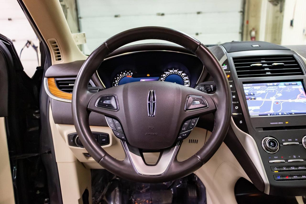 2015 Lincoln MKC AWD Luxury Edition Leather Roof Nav Red Deer AB