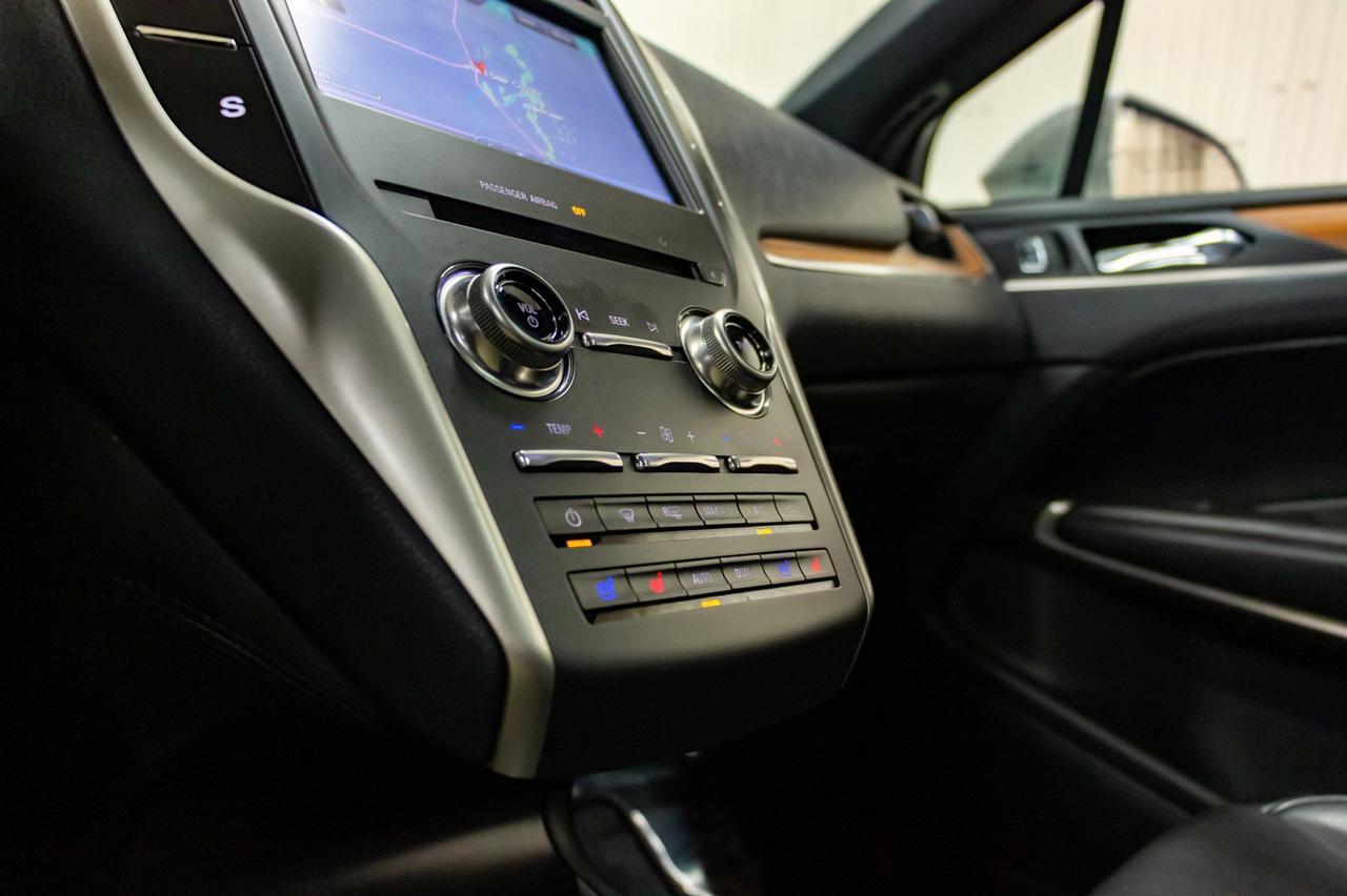 2015 Lincoln MKC AWD Luxury Edition Leather Roof Nav Red Deer AB