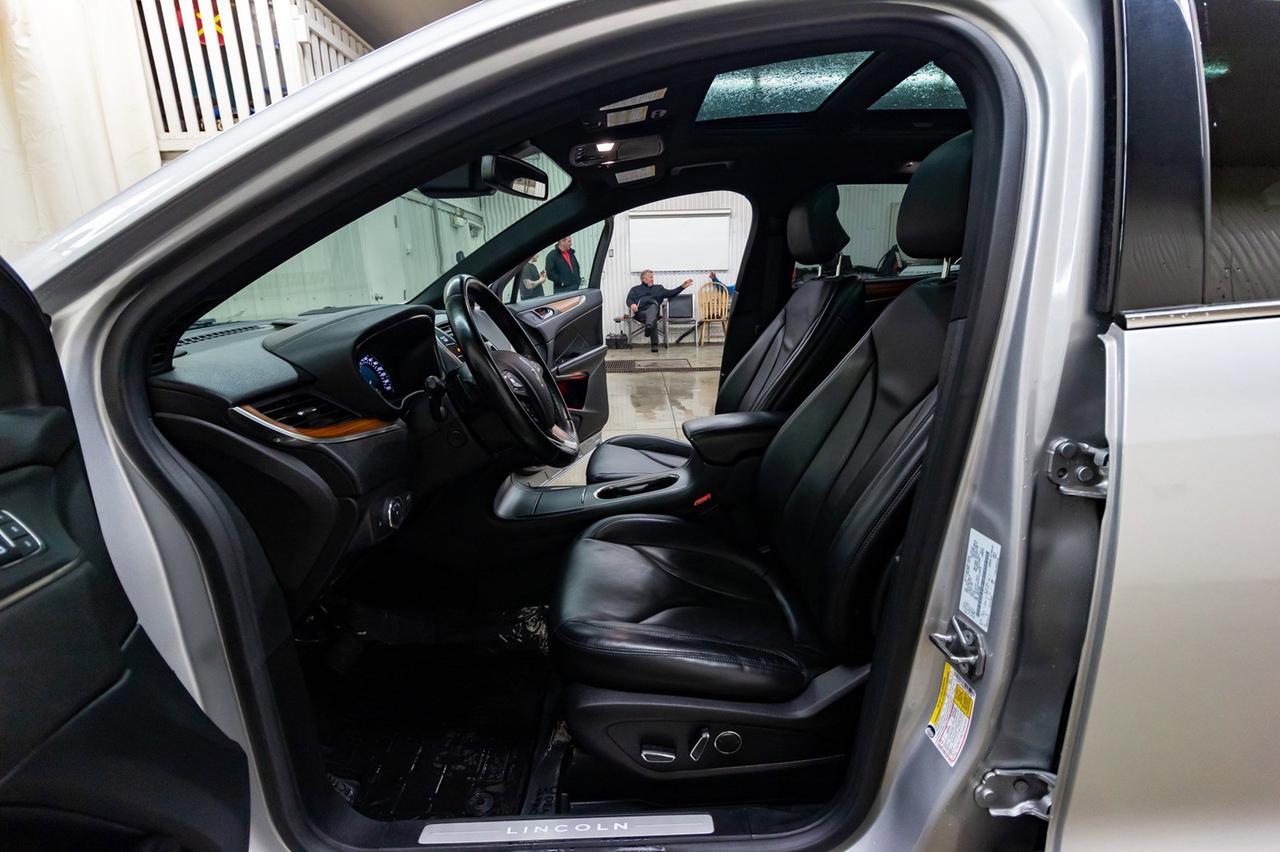 2015 Lincoln MKC AWD Luxury Edition Leather Roof Nav Red Deer AB