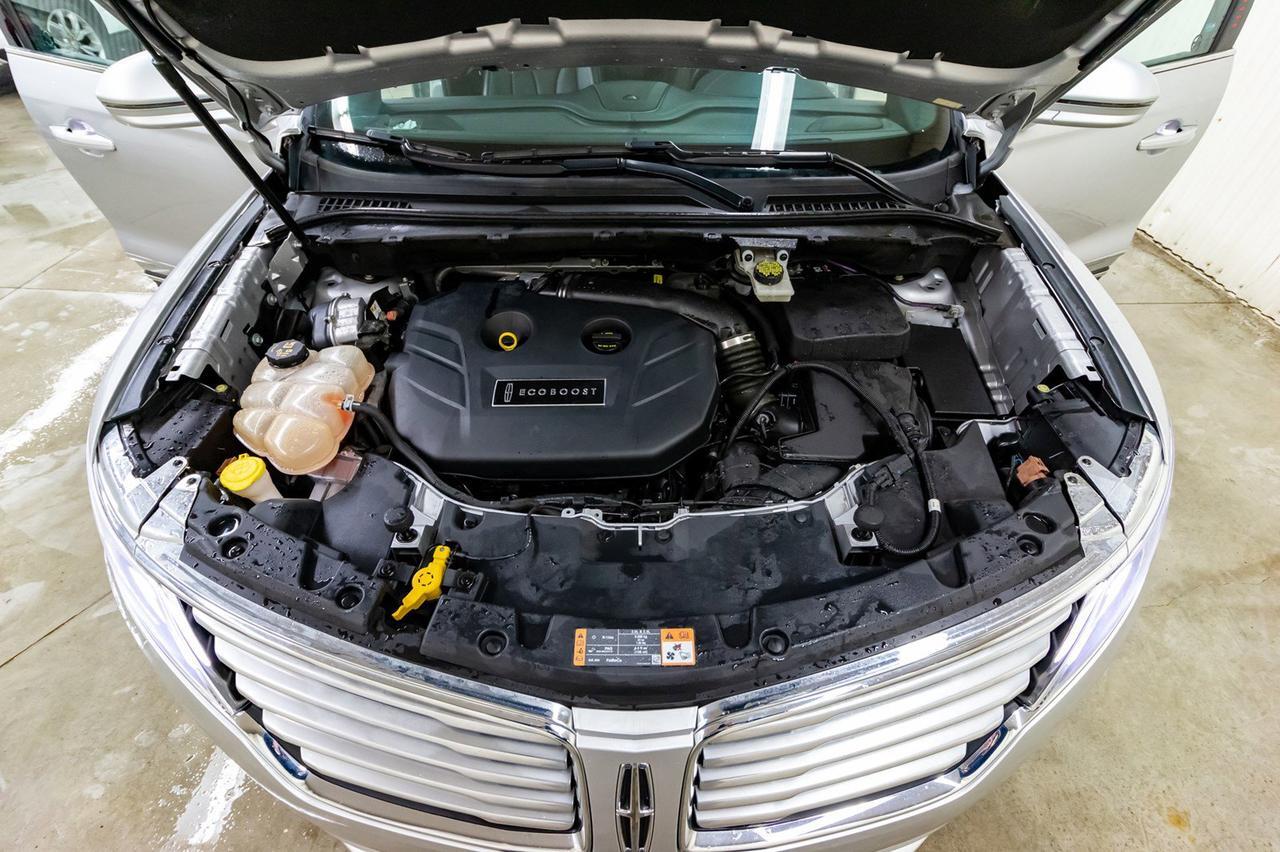 2015 Lincoln MKC AWD Luxury Edition Leather Roof Nav Red Deer AB