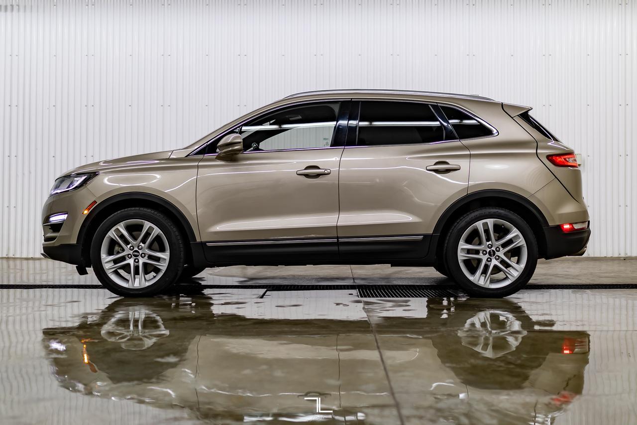 2015 Lincoln MKC AWD Luxury Leather Roof Nav BCam Red Deer AB