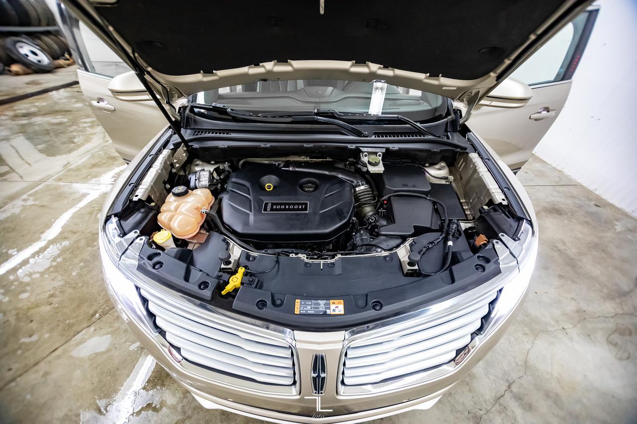 2015 Lincoln MKC AWD Luxury Leather Roof Nav BCam Red Deer AB