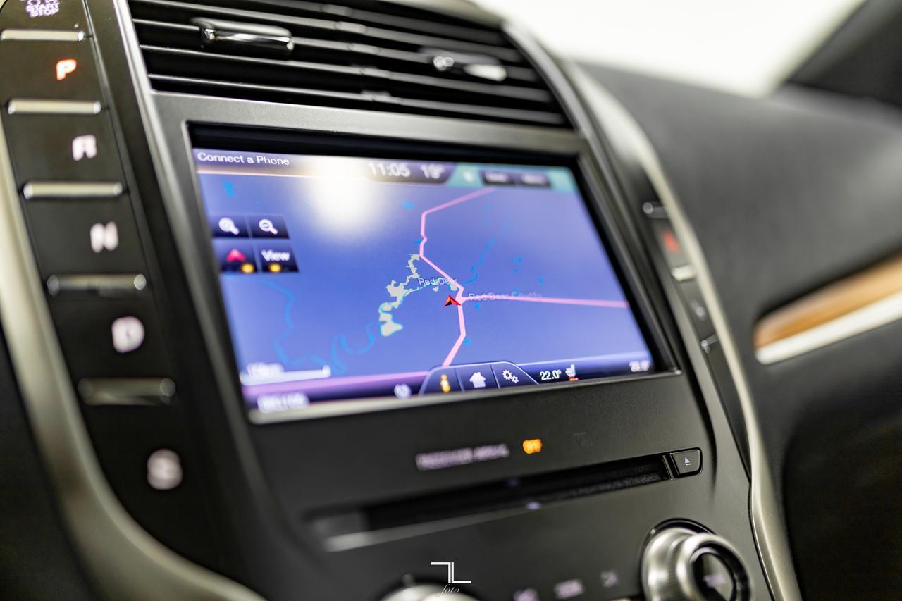 2015 Lincoln MKC AWD Luxury Leather Roof Nav BCam Red Deer AB