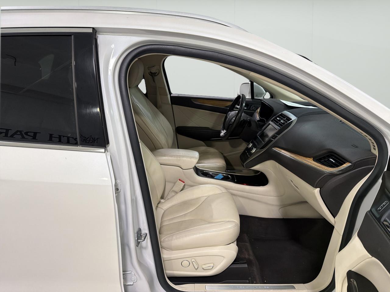 2015 Lincoln MKC Base San Antonio TX