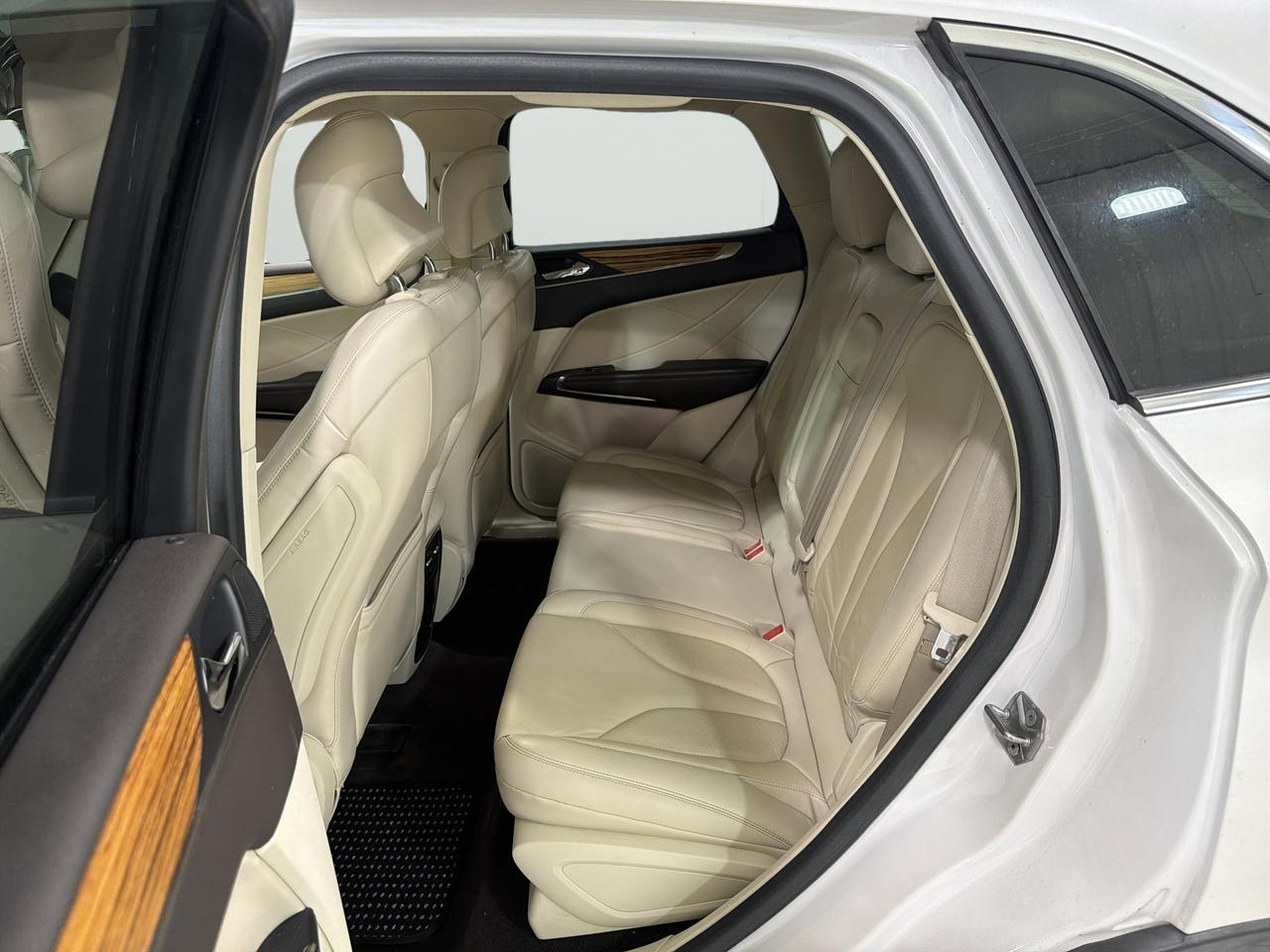 2015 Lincoln MKC Base San Antonio TX